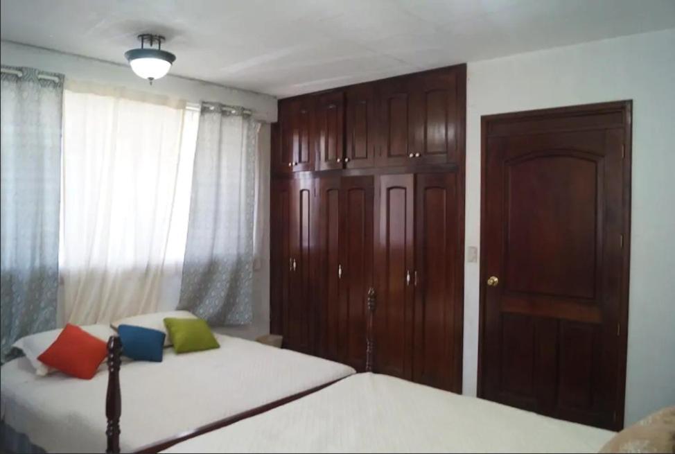 Apartamentos Comodos Cerca Del Aeropuerto Guatemala-Stad Buitenkant foto