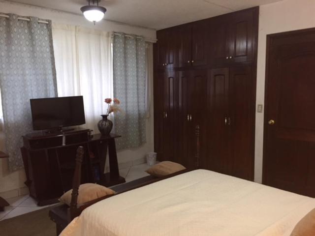 Apartamentos Comodos Cerca Del Aeropuerto Guatemala-Stad Buitenkant foto